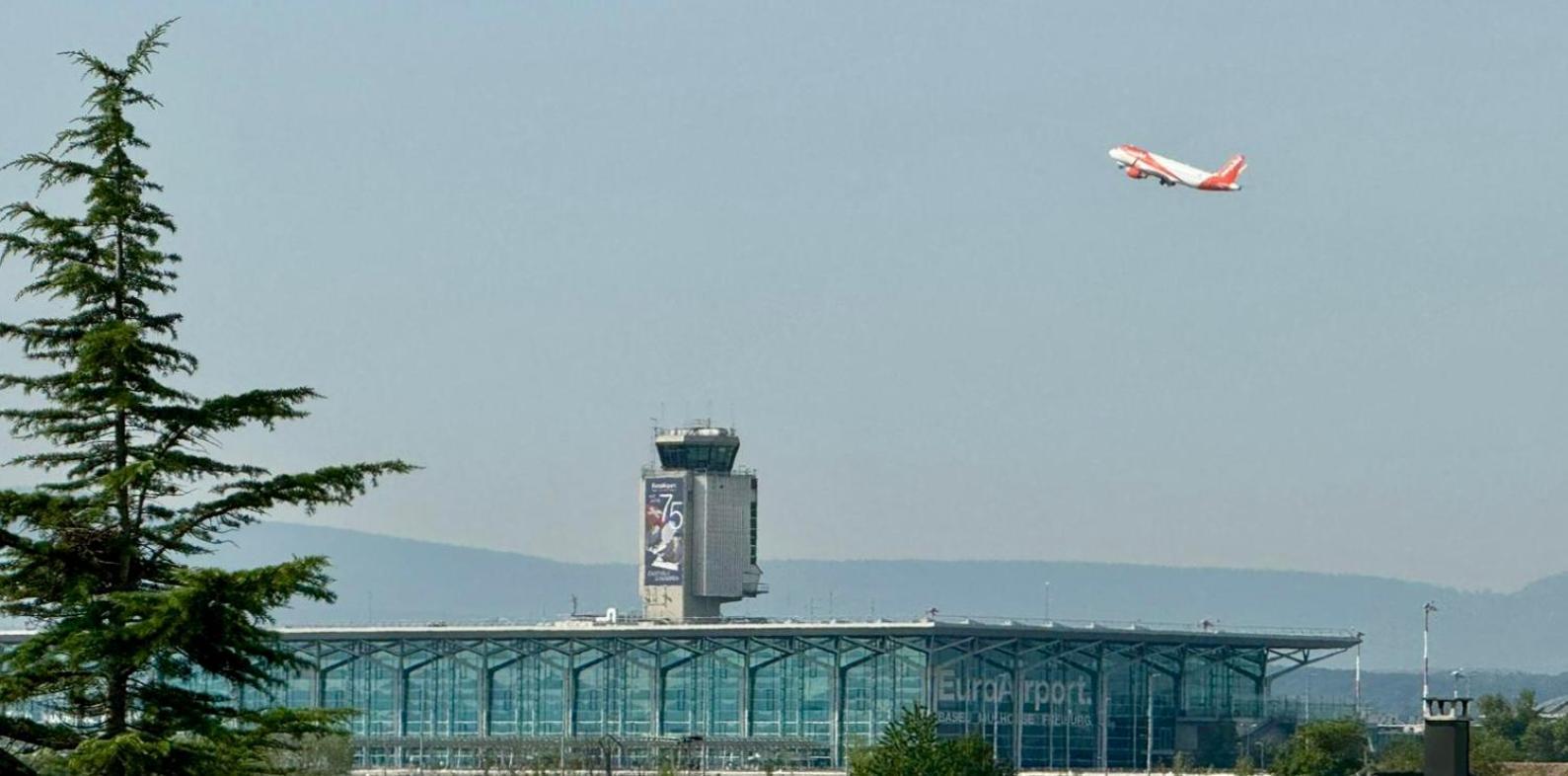 Homely Basel Airport سا لووي المظهر الخارجي الصورة